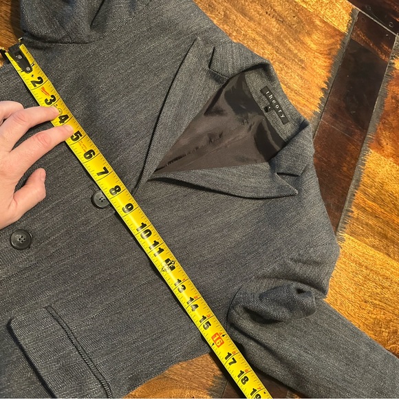 Theory smart little jacket size 4 EUC. - Picture 3 of 7